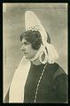 Jeune Fille de Pont L Abbe carte postale ancienne