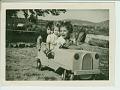 Enfants Fillettes voiture a pedale Jouet Photo ancienne