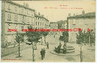 81 Mazaret Placette Fontaine Carte postale ancienne
